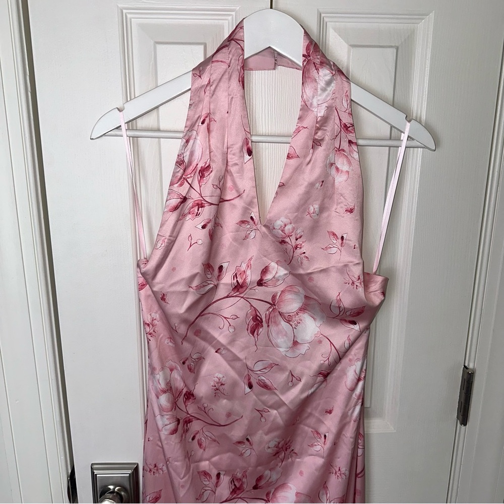 NWT Petal & Pup Mila Halter Neck Maxi Pink Floral - Picture 7 of 13